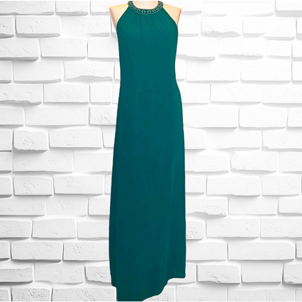 Maurice's Women's Size Small Emerald Green
Open Back Maxi Formal Dress • Wedding